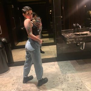 Denim Forum The Gia High Rise Carrot